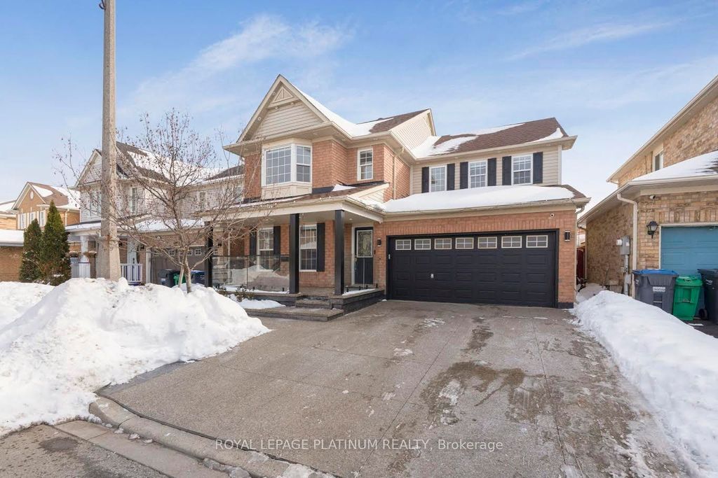 Photo of 23 Mendoza Drive, Brampton, ON L7A 3M1 (MLS # W12718974)