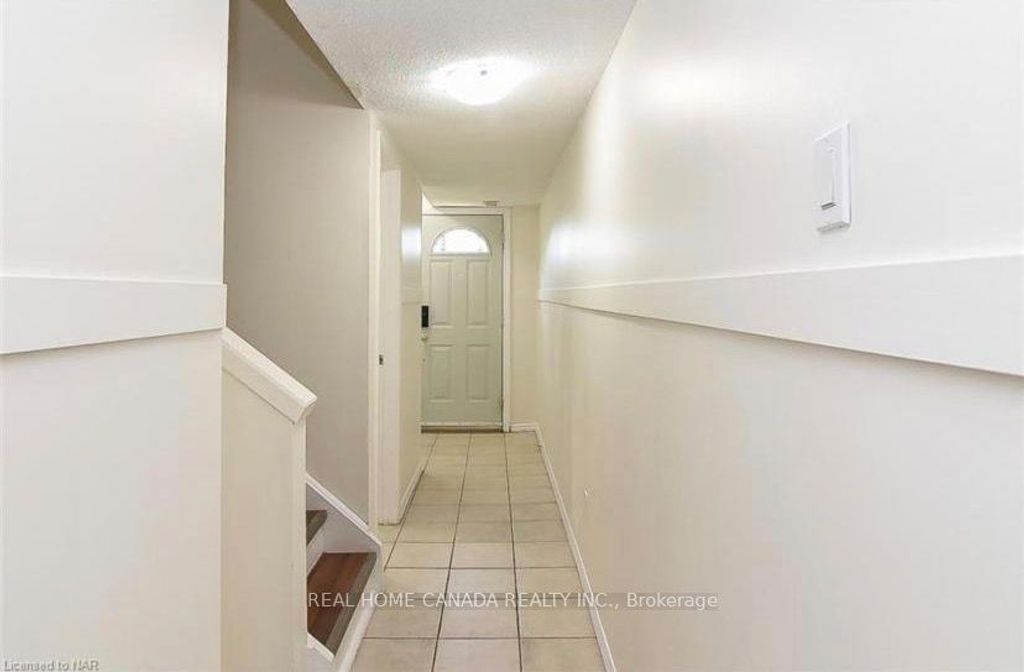 Photo of 6449 GLEN ERIN Drive #34, Mississauga, ON L5N 2T2 (MLS # W12874050)