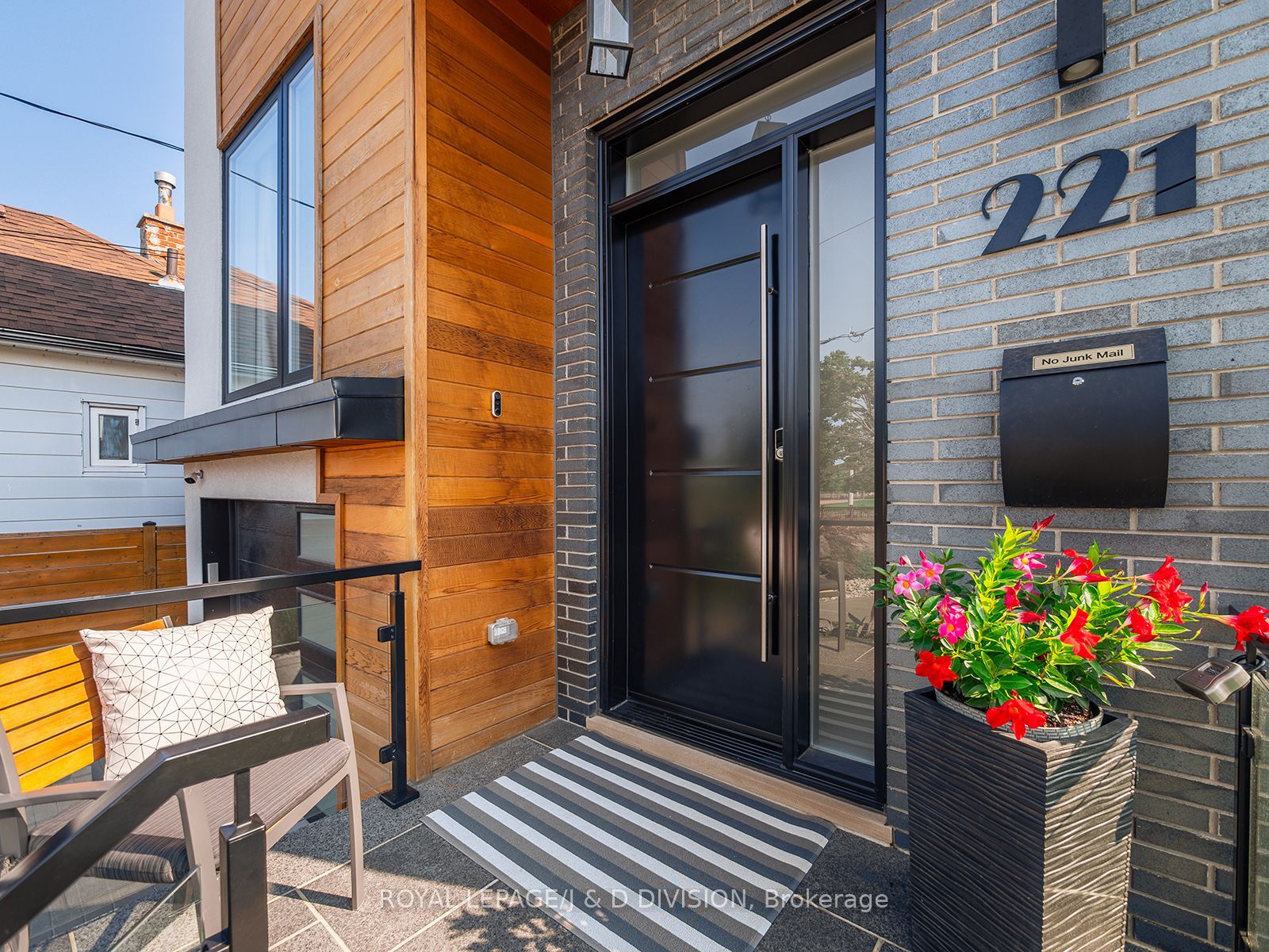 221 Virginia Avenue