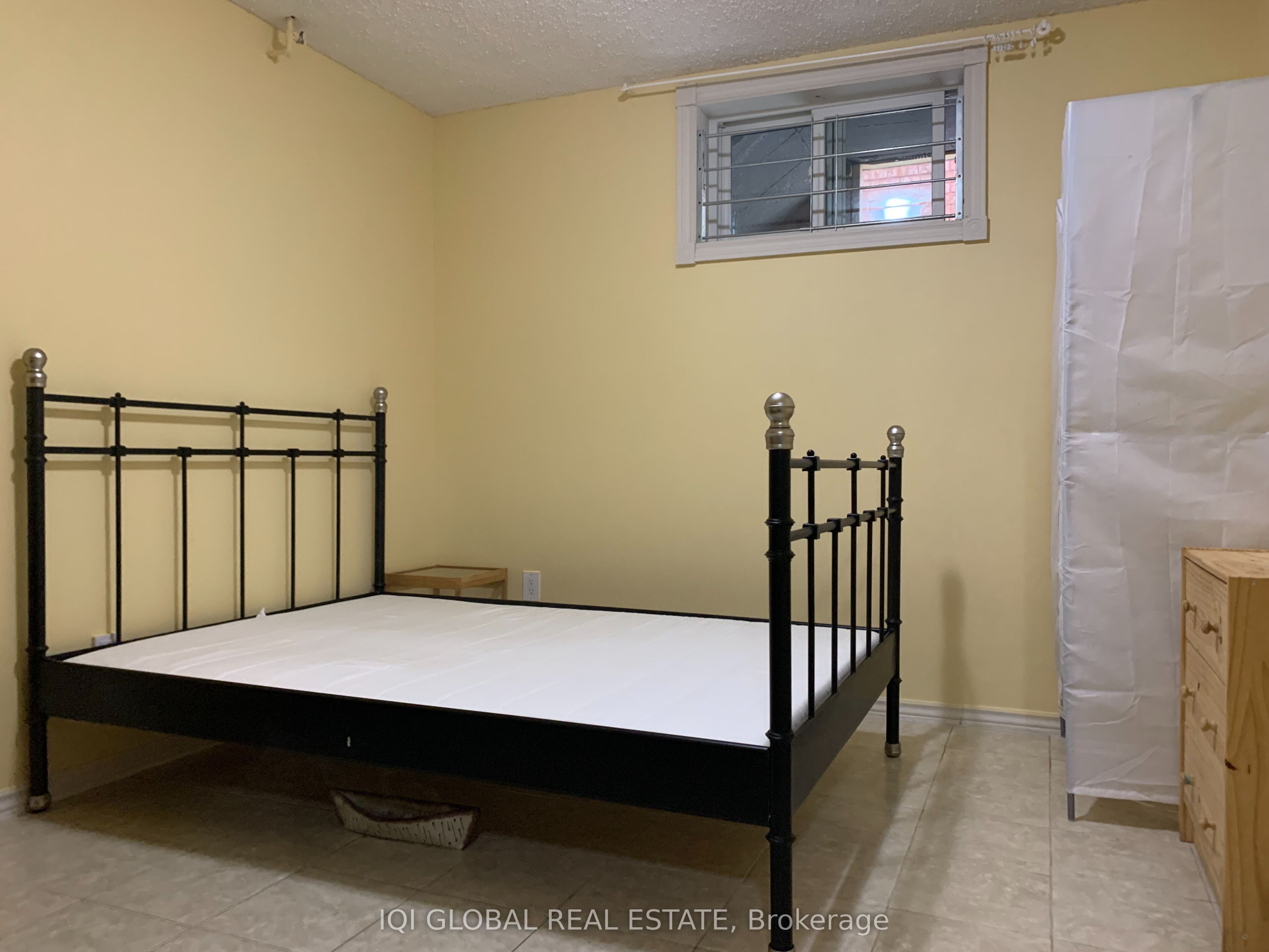 115 Briggs Avenue Bedroom