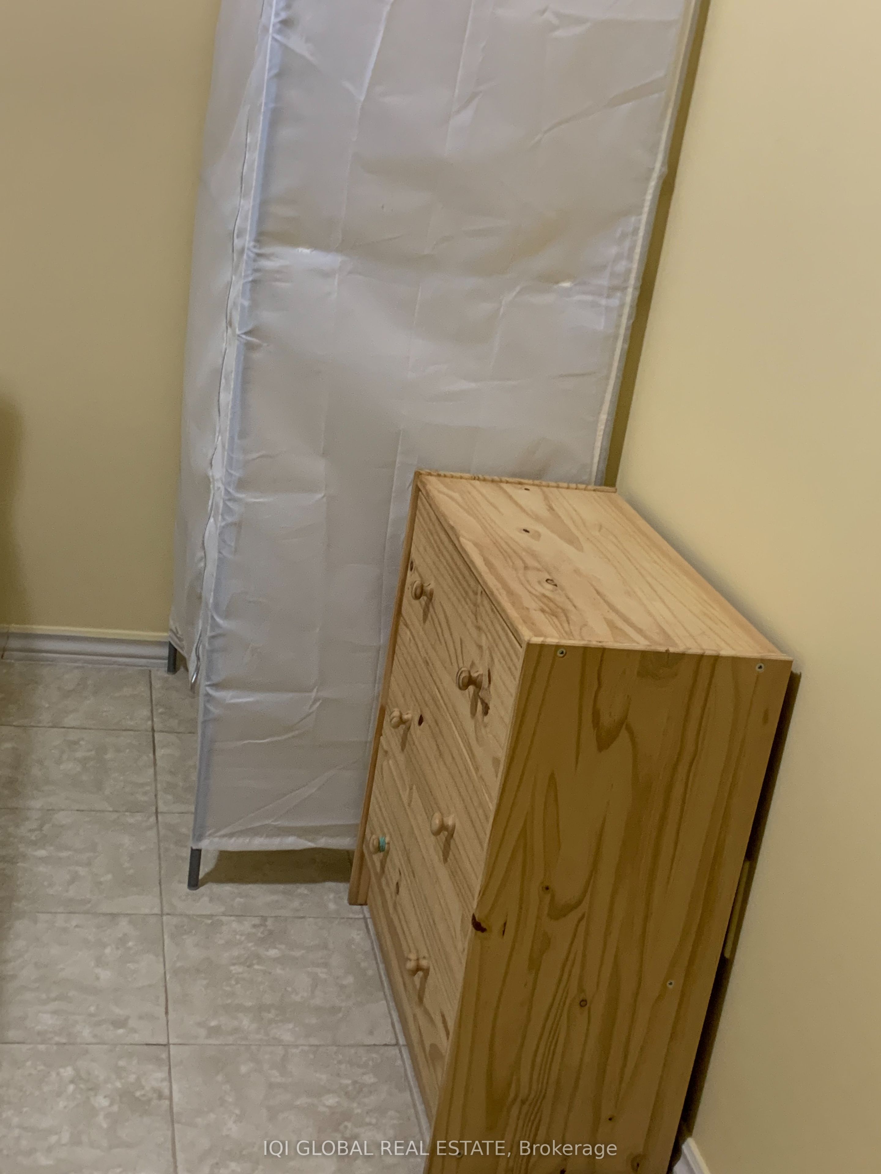 115 Briggs Avenue Bedroom