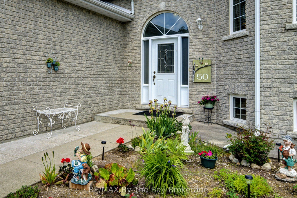 Photo of 50 Donato Way, Wasaga Beach, ON L9Z 1R9 (MLS # S13726142)