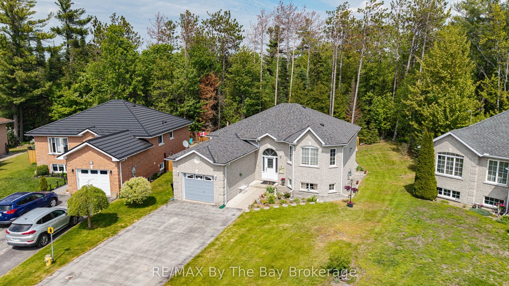 Photo of 50 Donato Way, Wasaga Beach, ON L9Z 1R9 (MLS # S13726142)