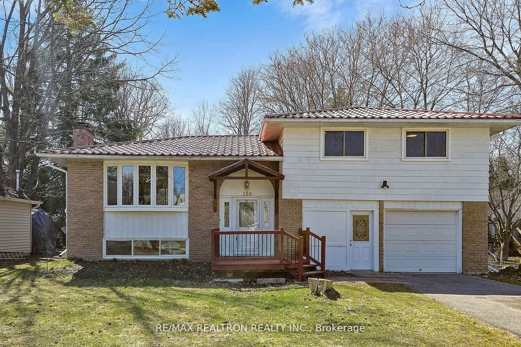 Photo of 100 River Drive, East Gwillimbury, ON L9N 1A4 (MLS # N13093530)