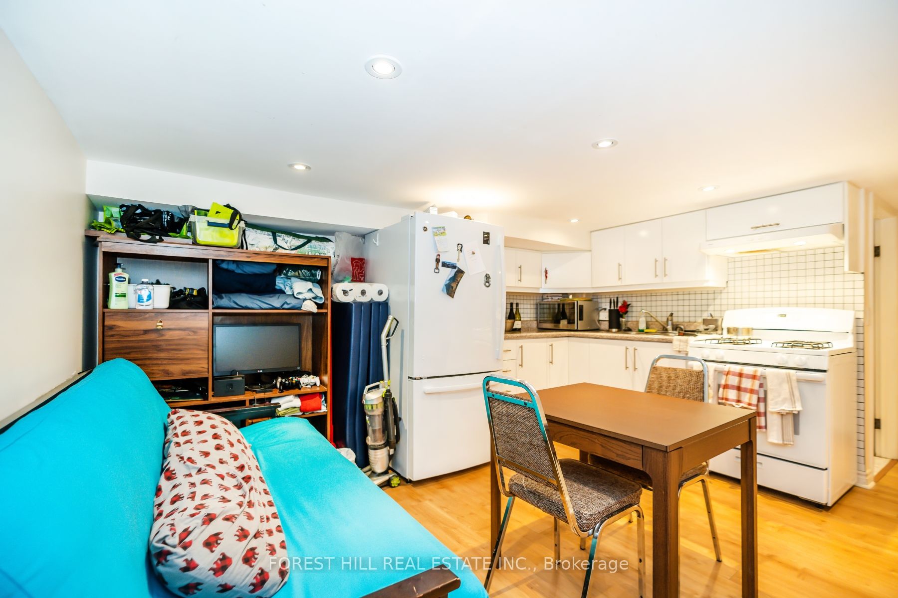 224 Palmerston Avenue Lower