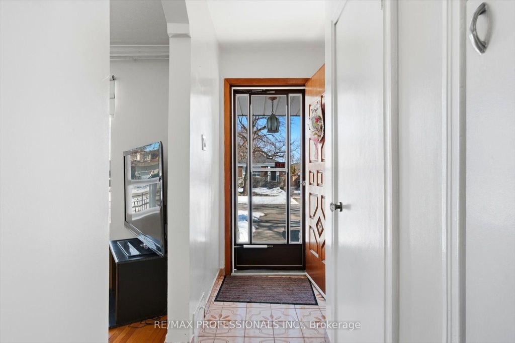 Photo of 54 Culnan Avenue, Toronto, ON M8Z 5B2 (MLS # W12848088)