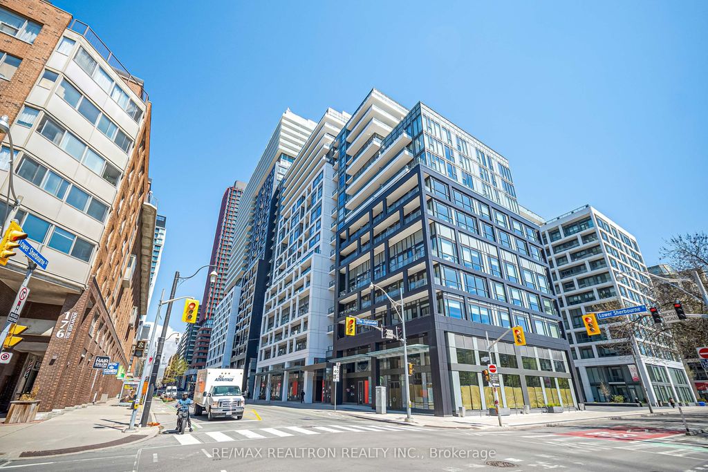 Photo of 121 Lower Sherbourne Street #1742, Toronto, ON M5A 0W8 (MLS # C13125342)
