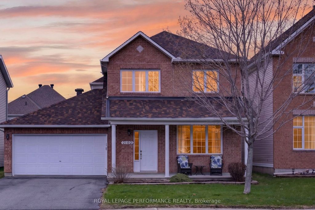 Photo of 2102 Esprit Drive, Orleans - Cumberland and Area, ON K4A 4G3 (MLS # X13076244)