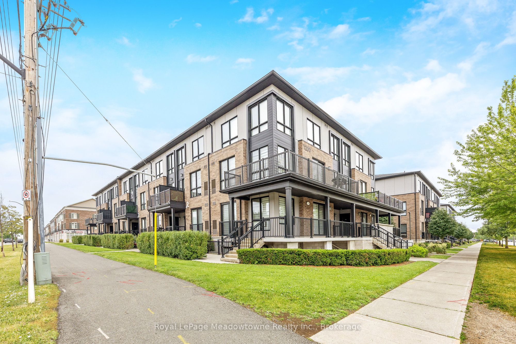 1200 Main Street E 113