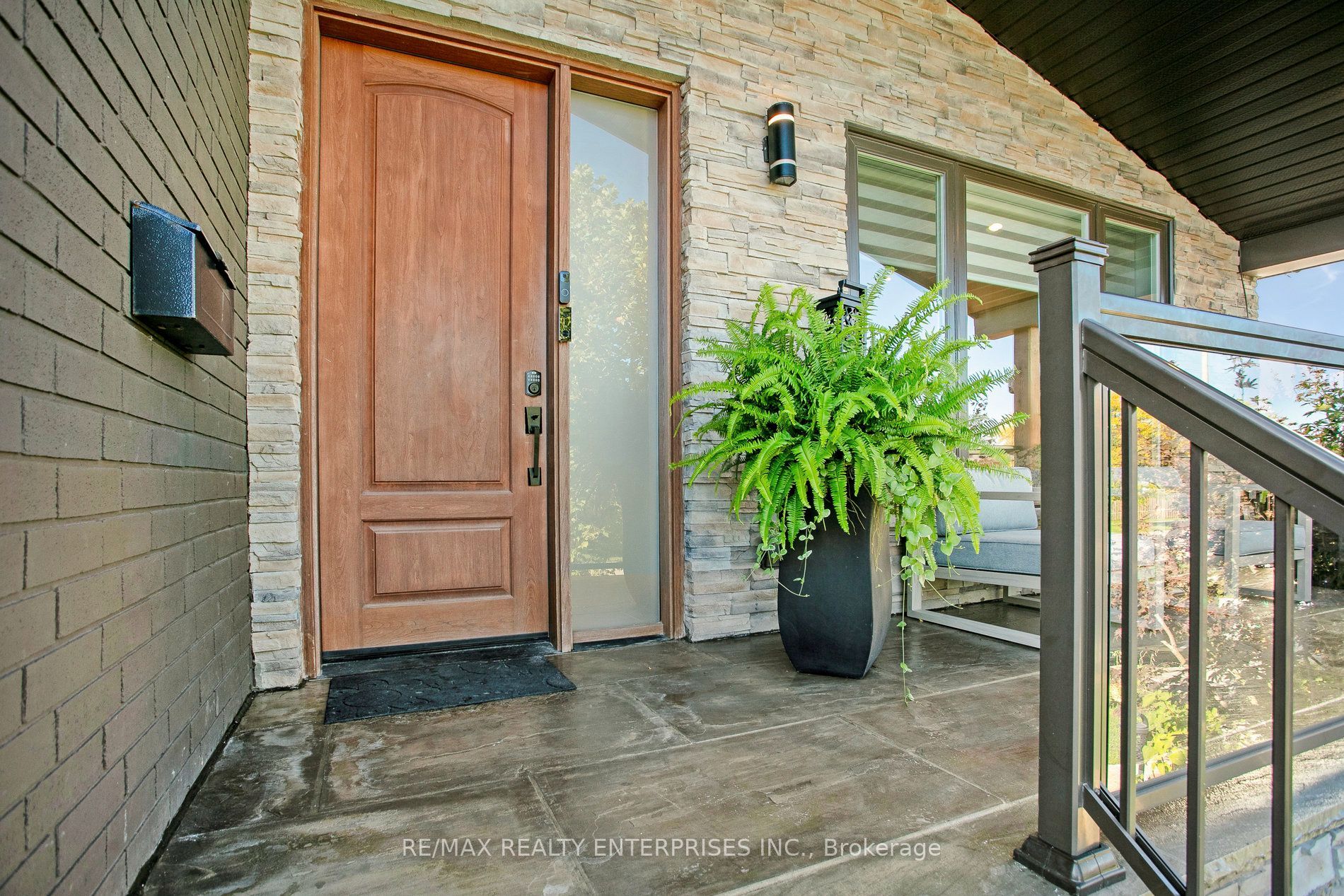 2683 Kingsberry Crescent