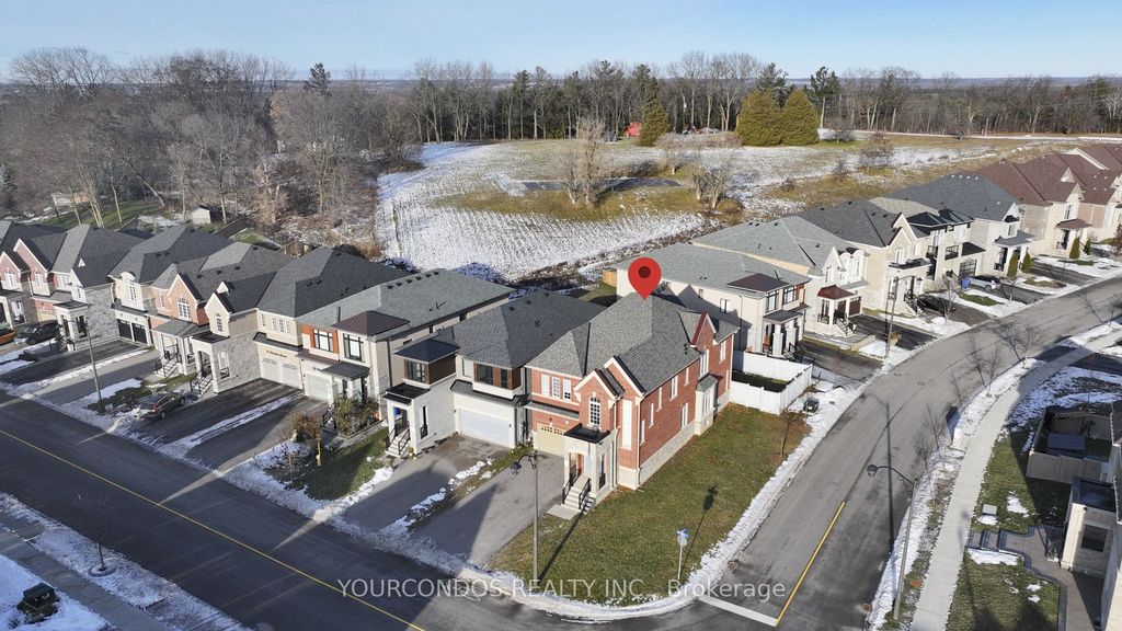 Photo of 100 BECKETT Avenue, East Gwillimbury, ON L9N 0S7 (MLS # N12861782)