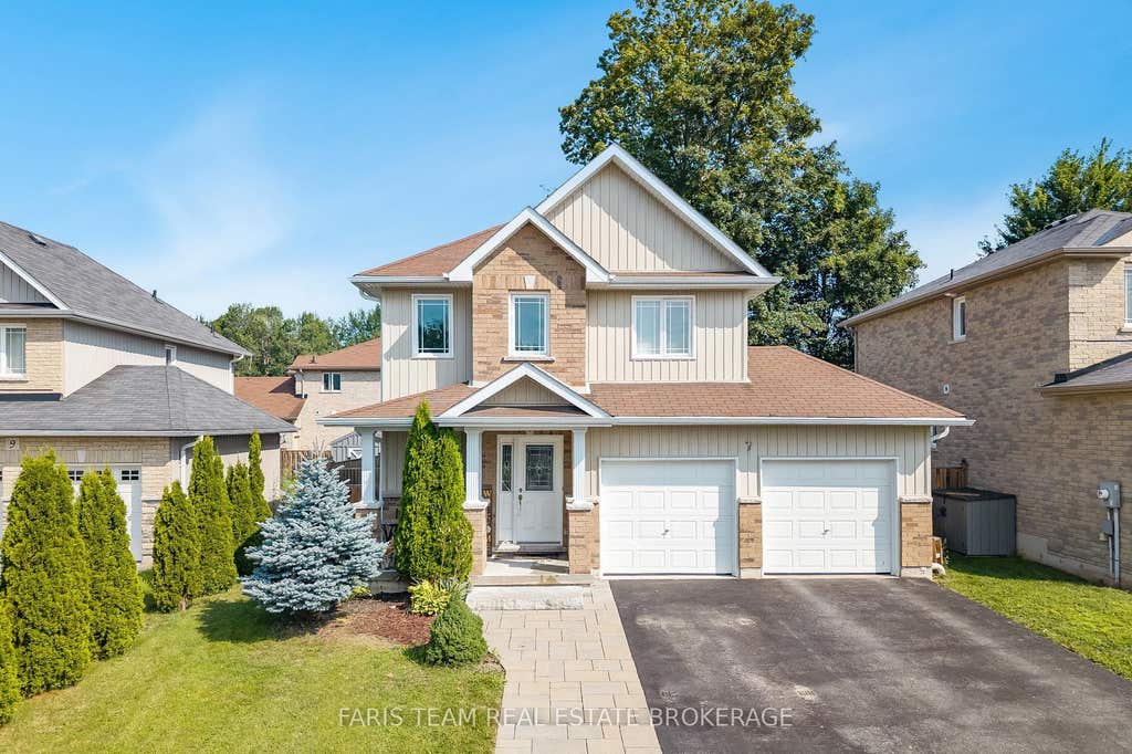 Photo of 7 Mancini Drive, Essa, ON L0M 1B1 (MLS # N13701078)