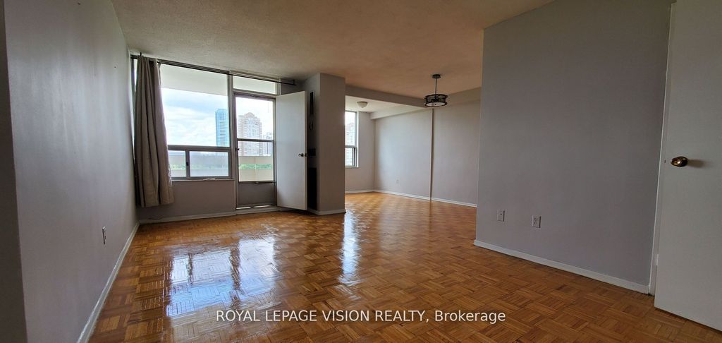 Photo of 20 Edgecliff Golfway #1202, Toronto, ON M3C 3A4 (MLS # C13119286)