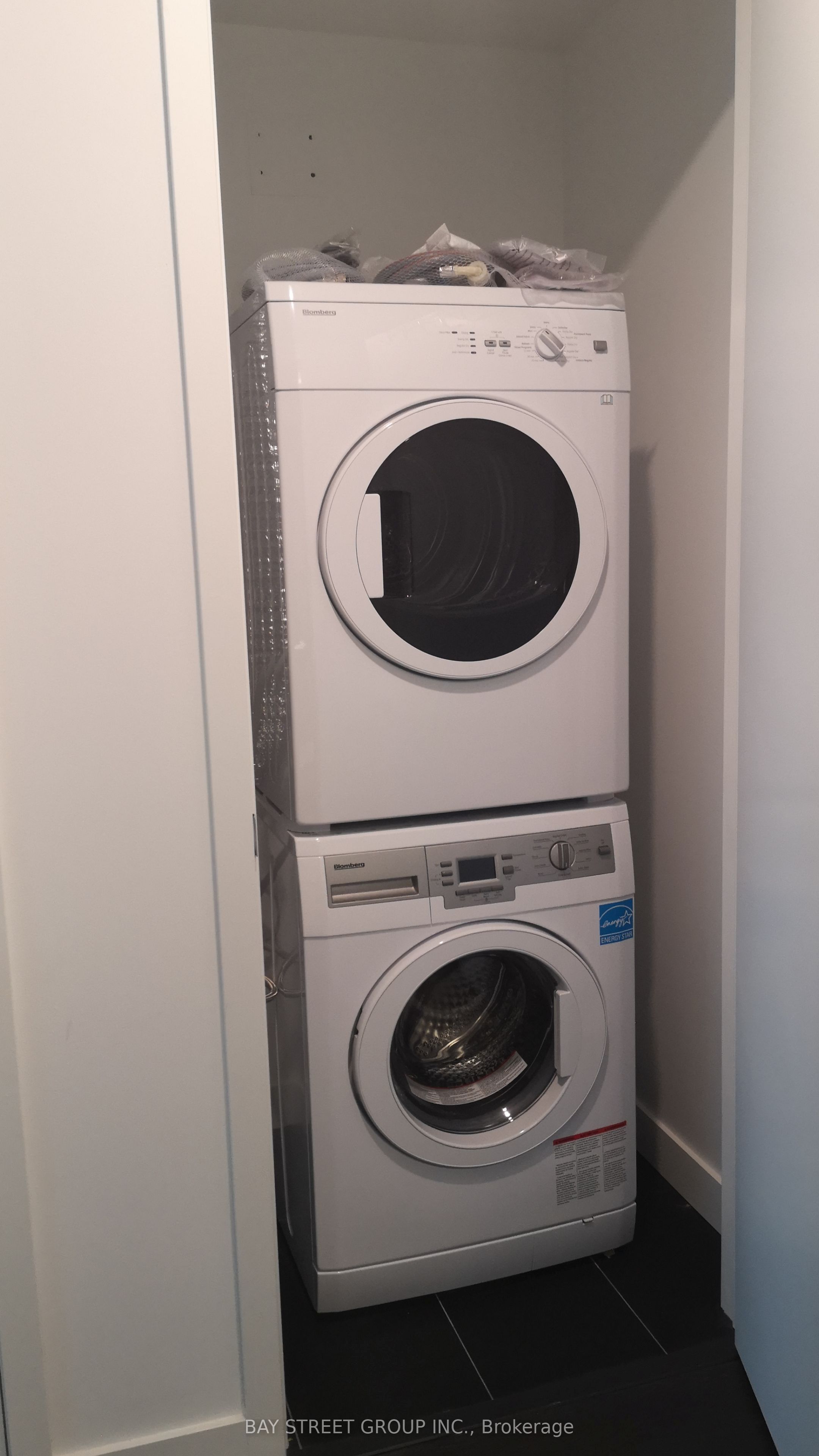 125 Blue Jays Way 1103