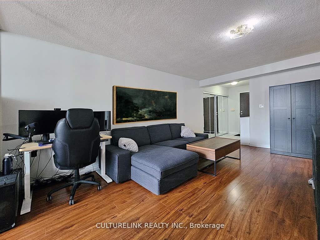 Photo of 30 Greenfield Avenue #2215, Toronto, ON M2N 6N3 (MLS # C13472290)
