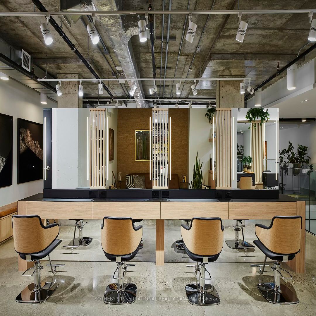 277 Davenport Road 102