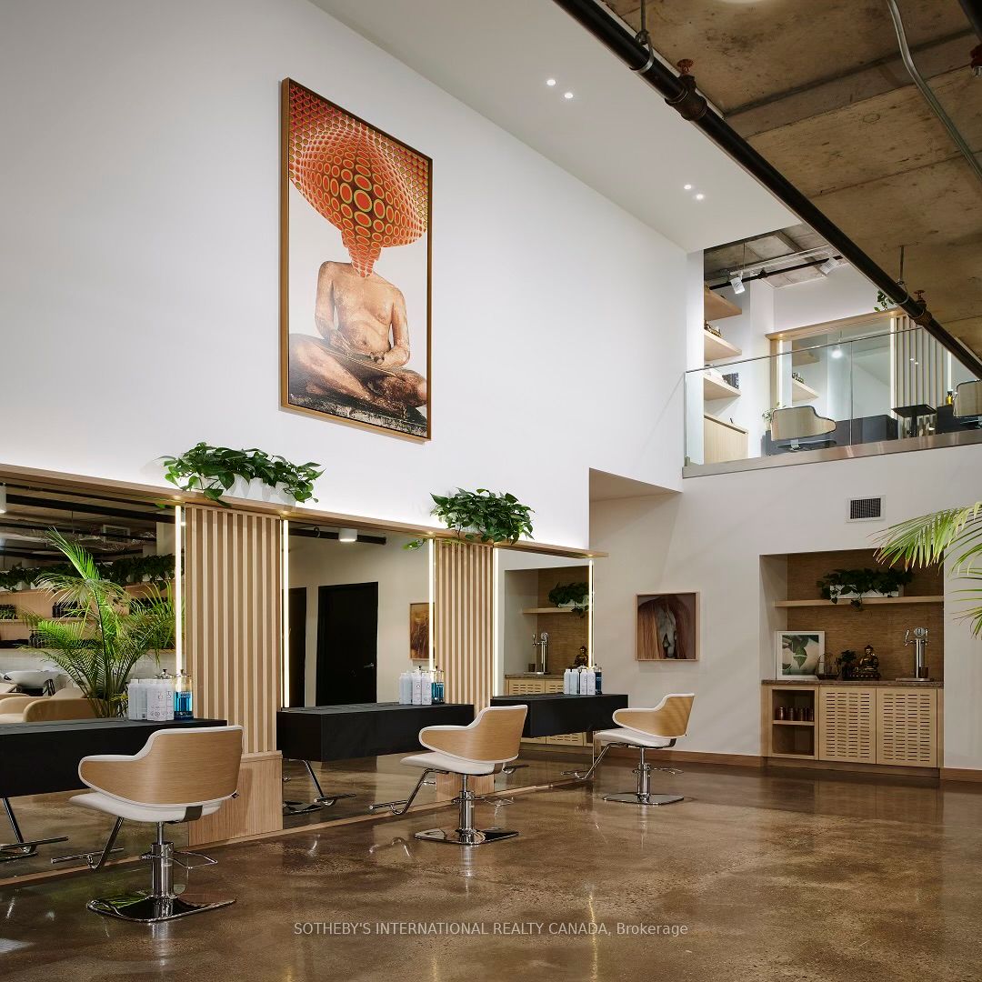 277 Davenport Road 102