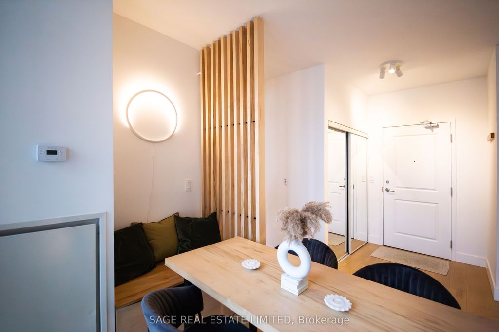 Photo of 628 Fleet Street #516, Toronto, ON M5V 1A8 (MLS # C12735120)