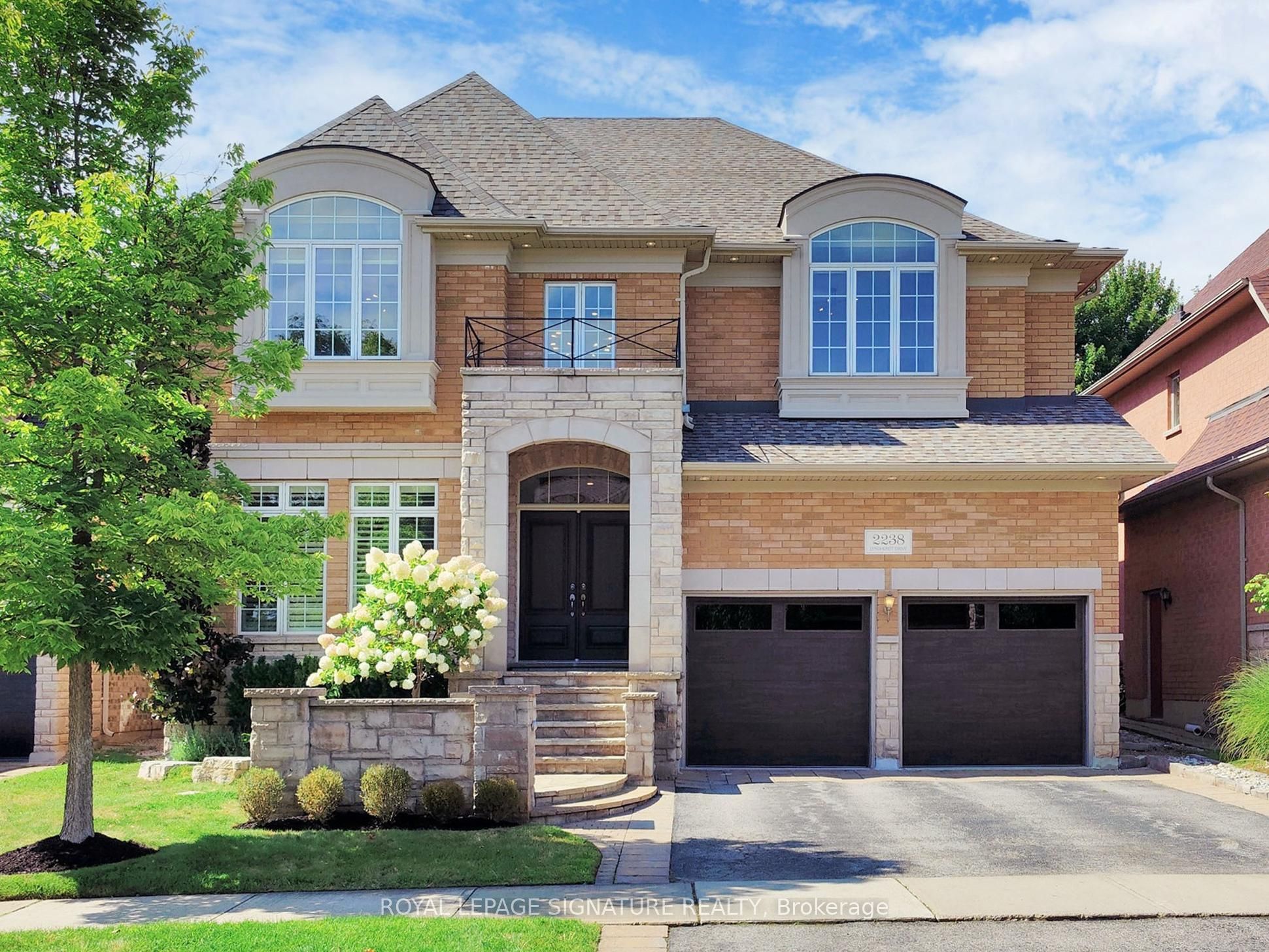 2238 Lyndhurst Drive