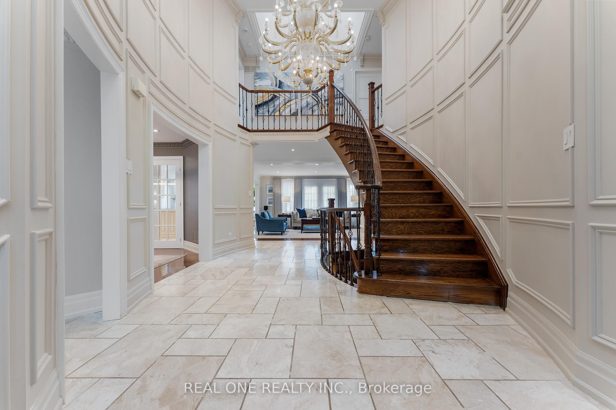 111 Cartwright Boulevard