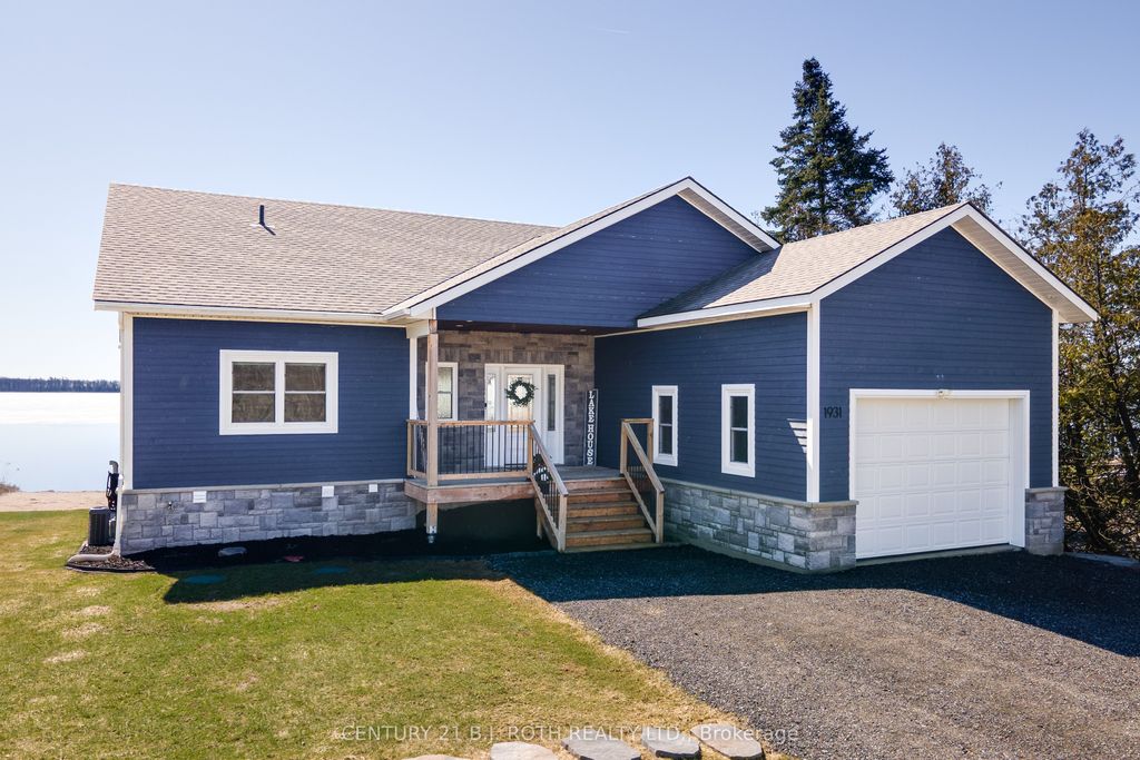 Photo of 1931 Woods Bay Road, Severn, ON L3V 0V7 (MLS # S13015230)