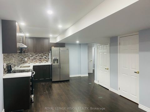 10 Germain Crescent Markham ON L6B 0C3