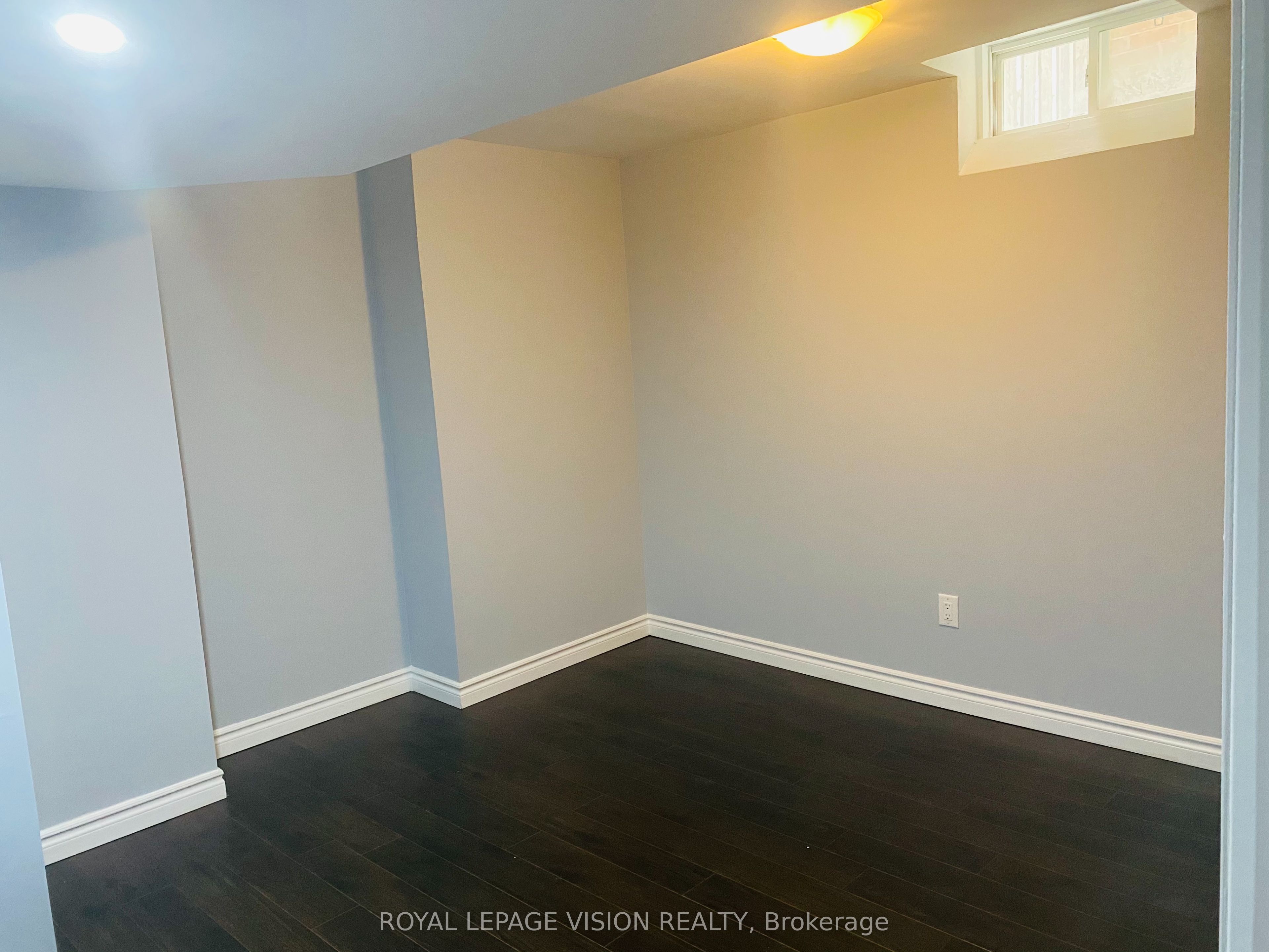 10 Germain Crescent