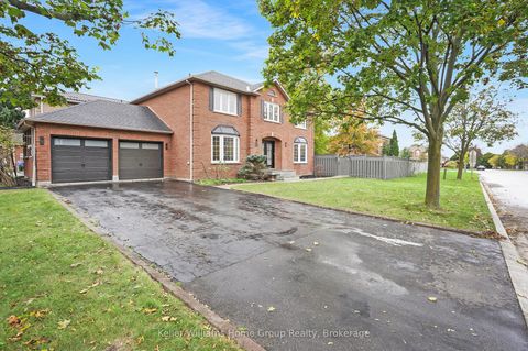 Photo of 1105 Ewing Crescent, Mississauga, ON L5V 1B9 (MLS # W12479000)