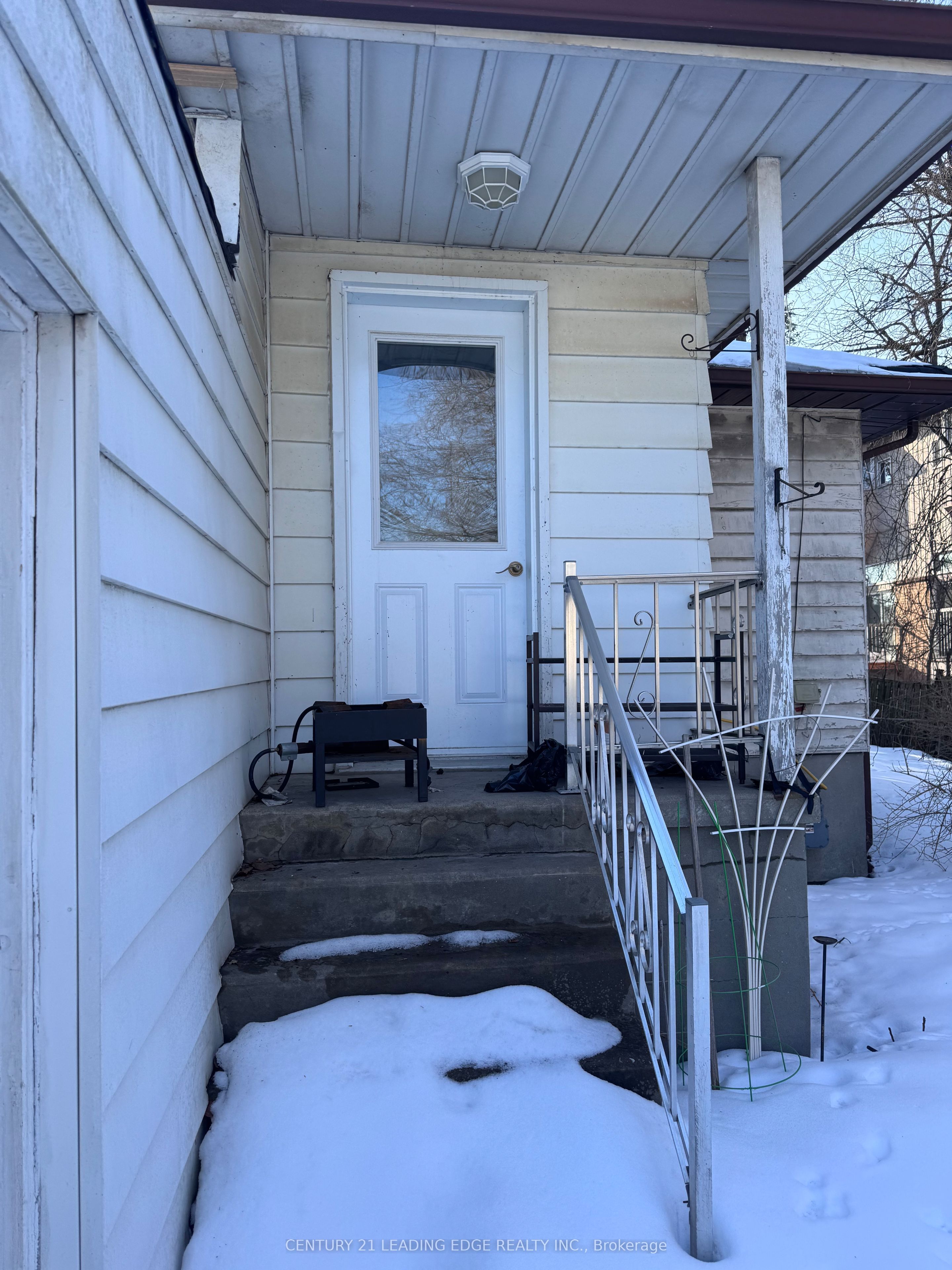 150 Doncaster Avenue