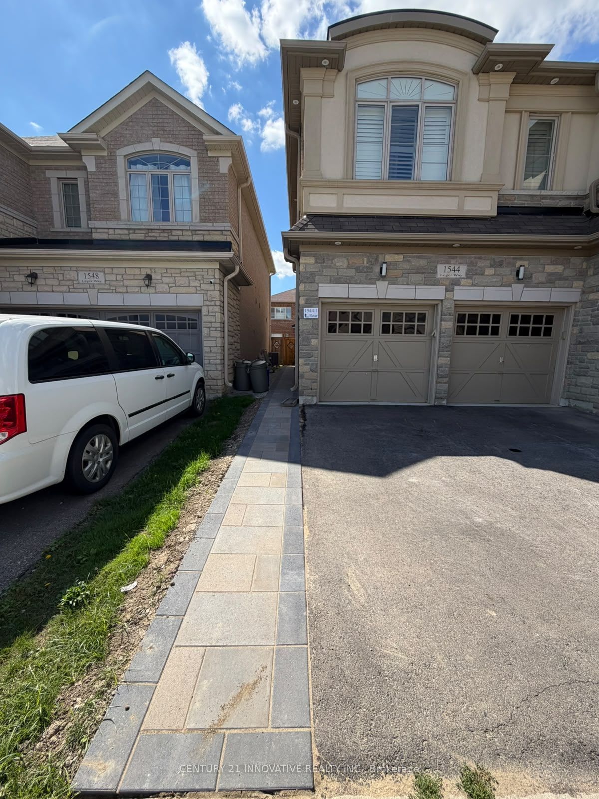 1544 Leger Way
