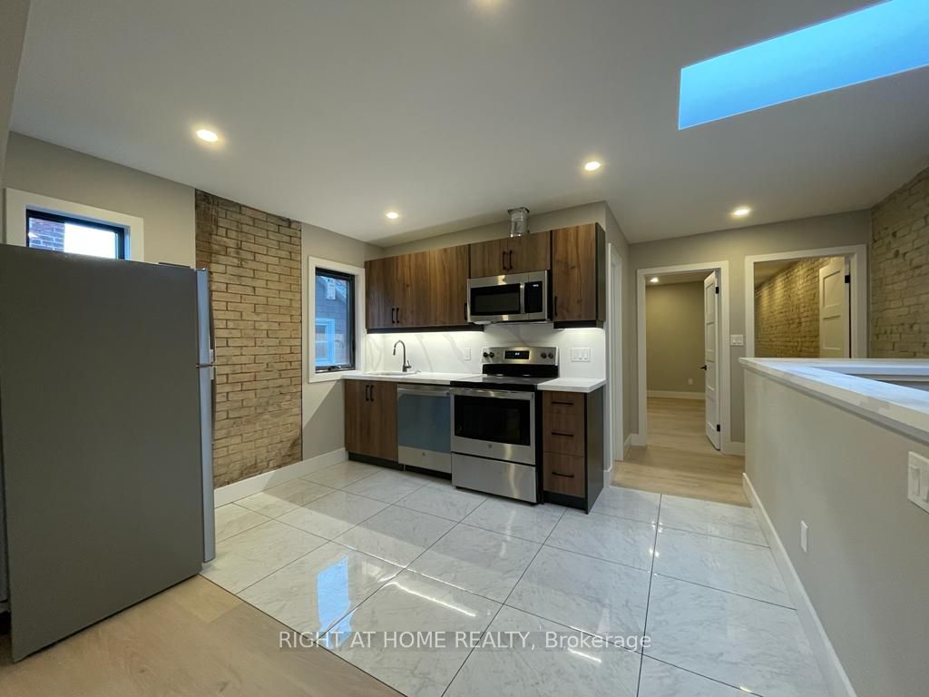 363 Parkside Drive 3