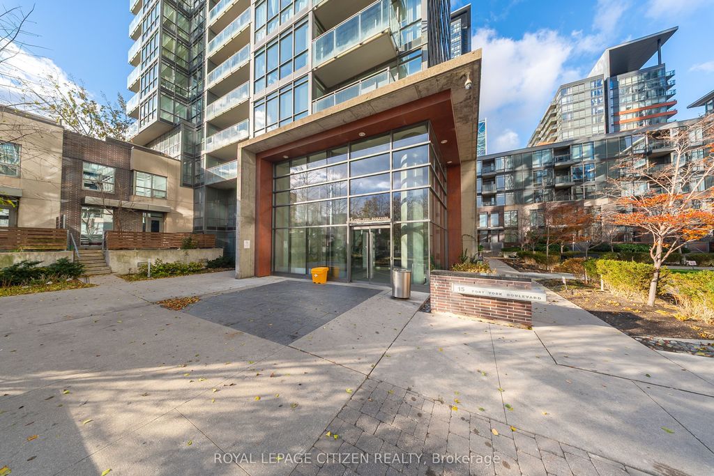 Photo of 15 Fort York Boulevard #2512, Toronto, ON M5V 3Y4 (MLS # C12572130)