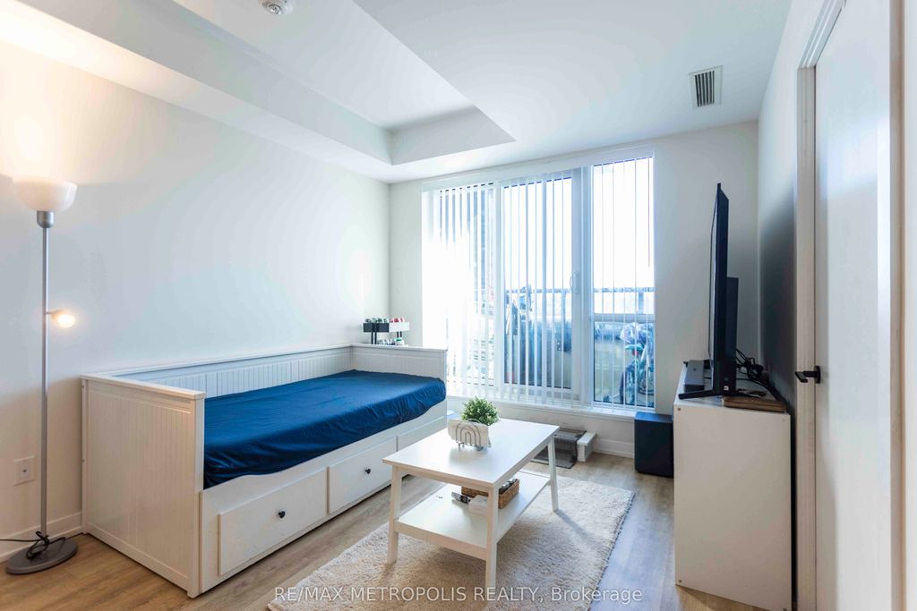 Photo of 2300 St Clair Avenue W #308, Toronto, ON M6N 0B3 (MLS # W12751230)