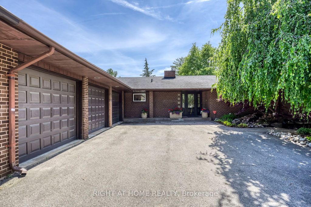 Photo of 5290 Creditview Road, Mississauga, ON L5M 5N5 (MLS # W13238478)