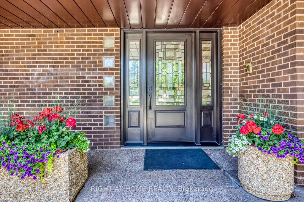 Photo of 5290 Creditview Road, Mississauga, ON L5M 5N5 (MLS # W13238478)