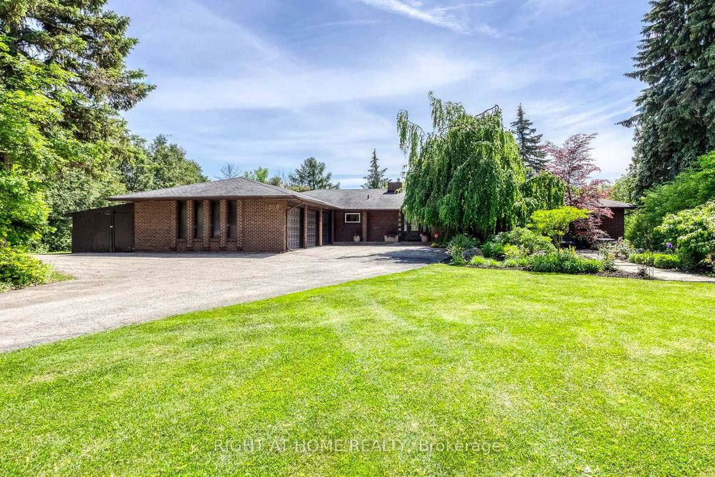 Photo of 5290 Creditview Road, Mississauga, ON L5M 5N5 (MLS # W13238478)