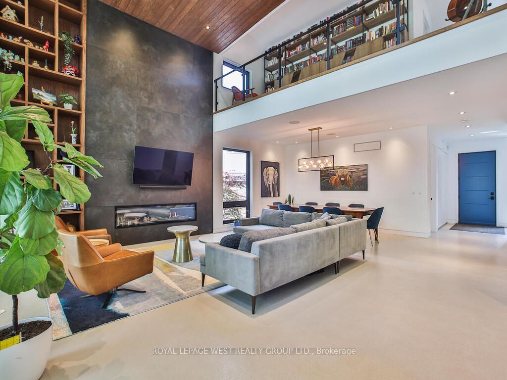 Photo of 4 Old Oak Road, Toronto, ON M9A 2V8 (MLS # W12786338)