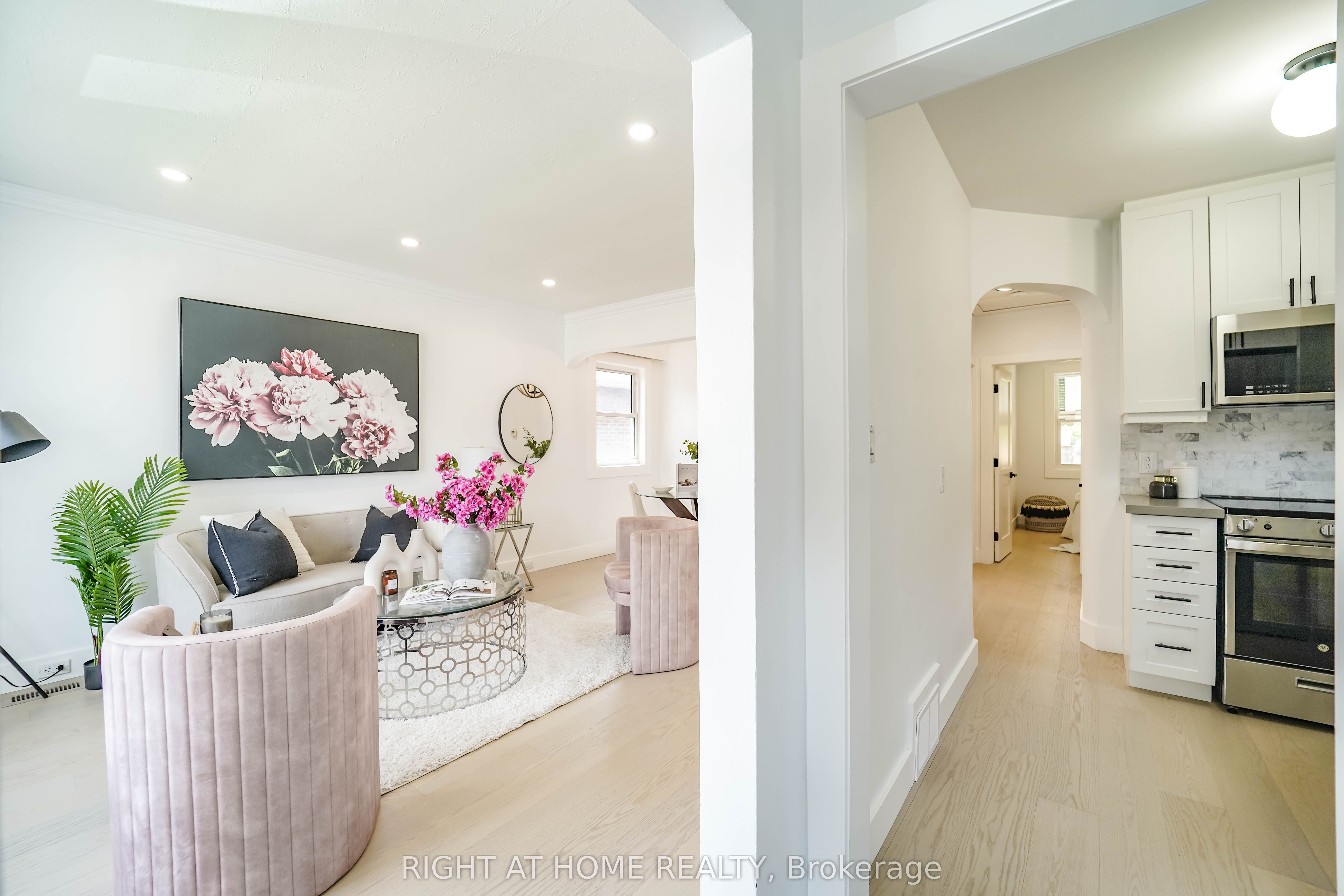 1360 Woodbine Avenue