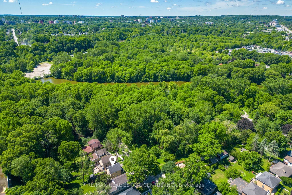 Photo of 18 McAlpine Avenue, London South, ON N6J 2T4 (MLS # X13489900)