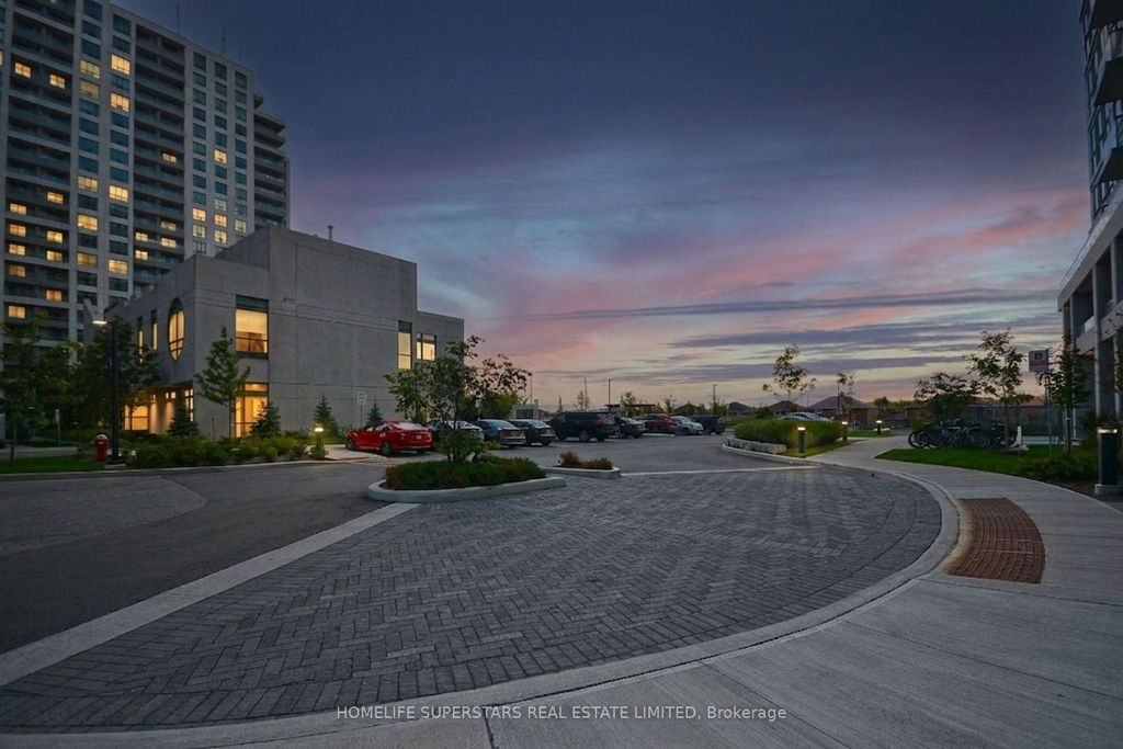 Photo of 349 Rathburn Road W #2208, Mississauga, ON L5B 0G1 (MLS # W12994120)