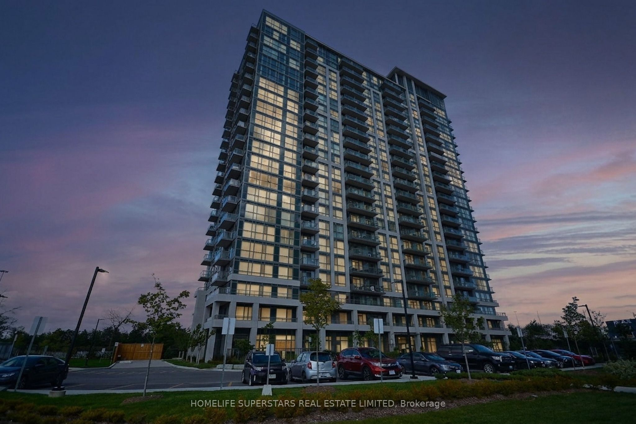 349 Rathburn Road W 2208