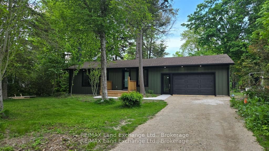 Photo of 325 Ojibwa Trail, Huron-Kinloss, ON N0G 2R0 (MLS # X12434835)