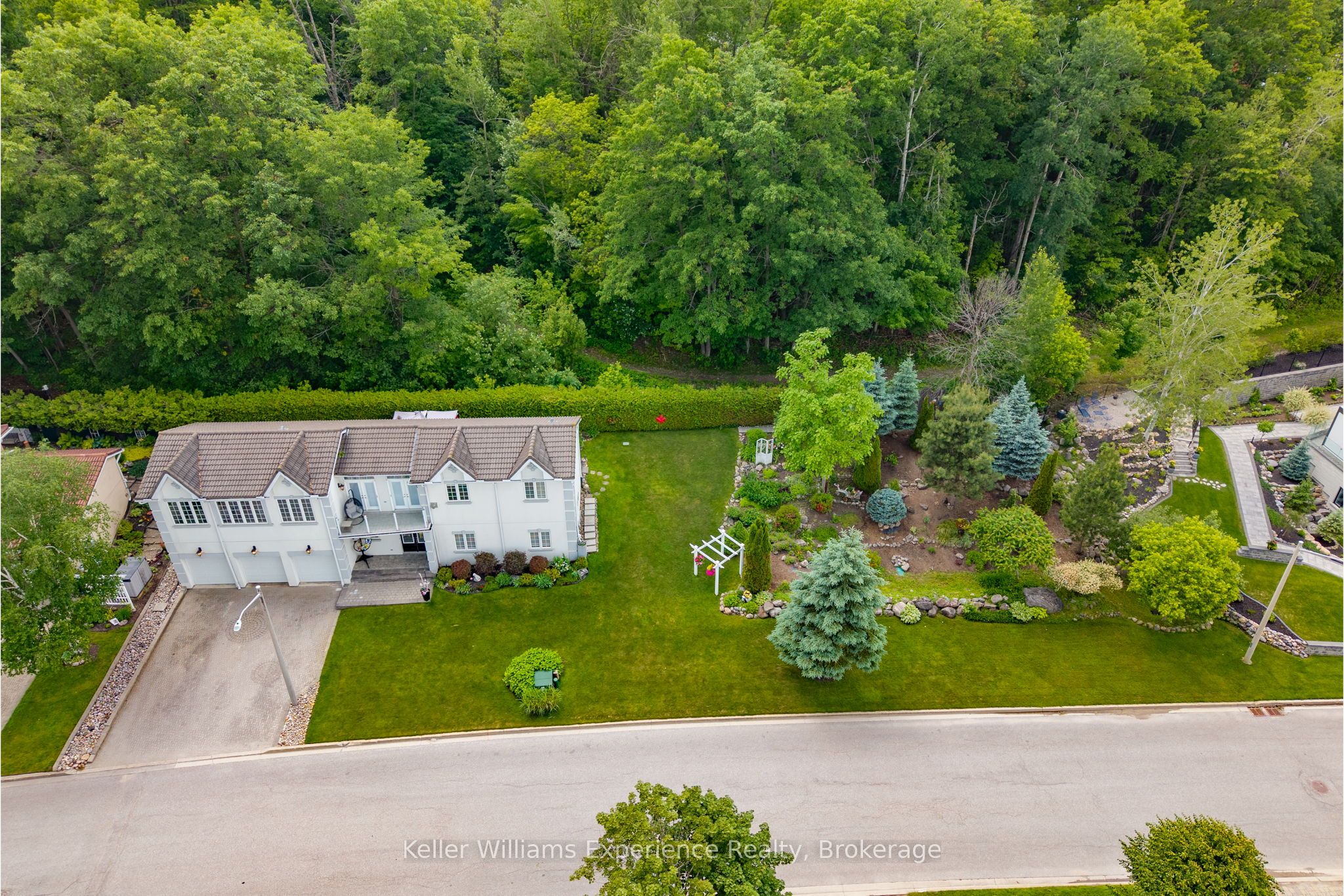 378 ABERDEEN Boulevard