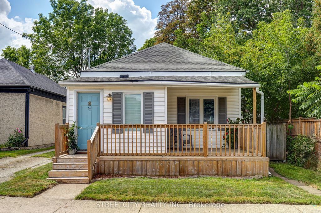 Photo of 12 Cavendish Crescent, London North, ON N6H 1A2 (MLS # X12452514)