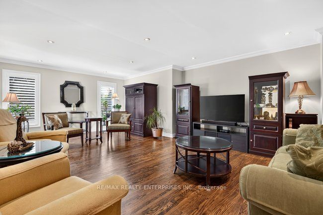 174 Bayview Fairways Drive