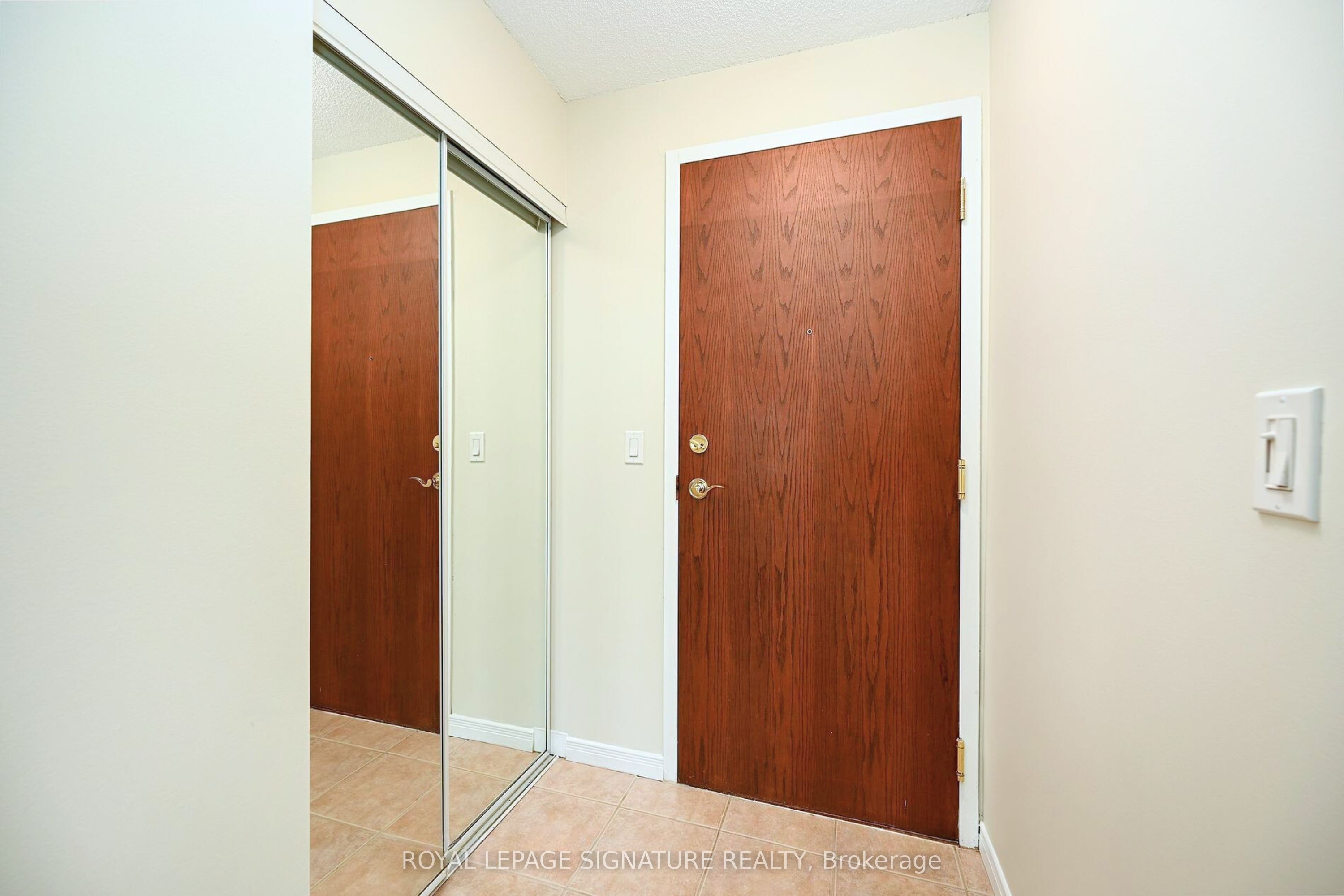 2545 Erin Centre Boulevard 1703