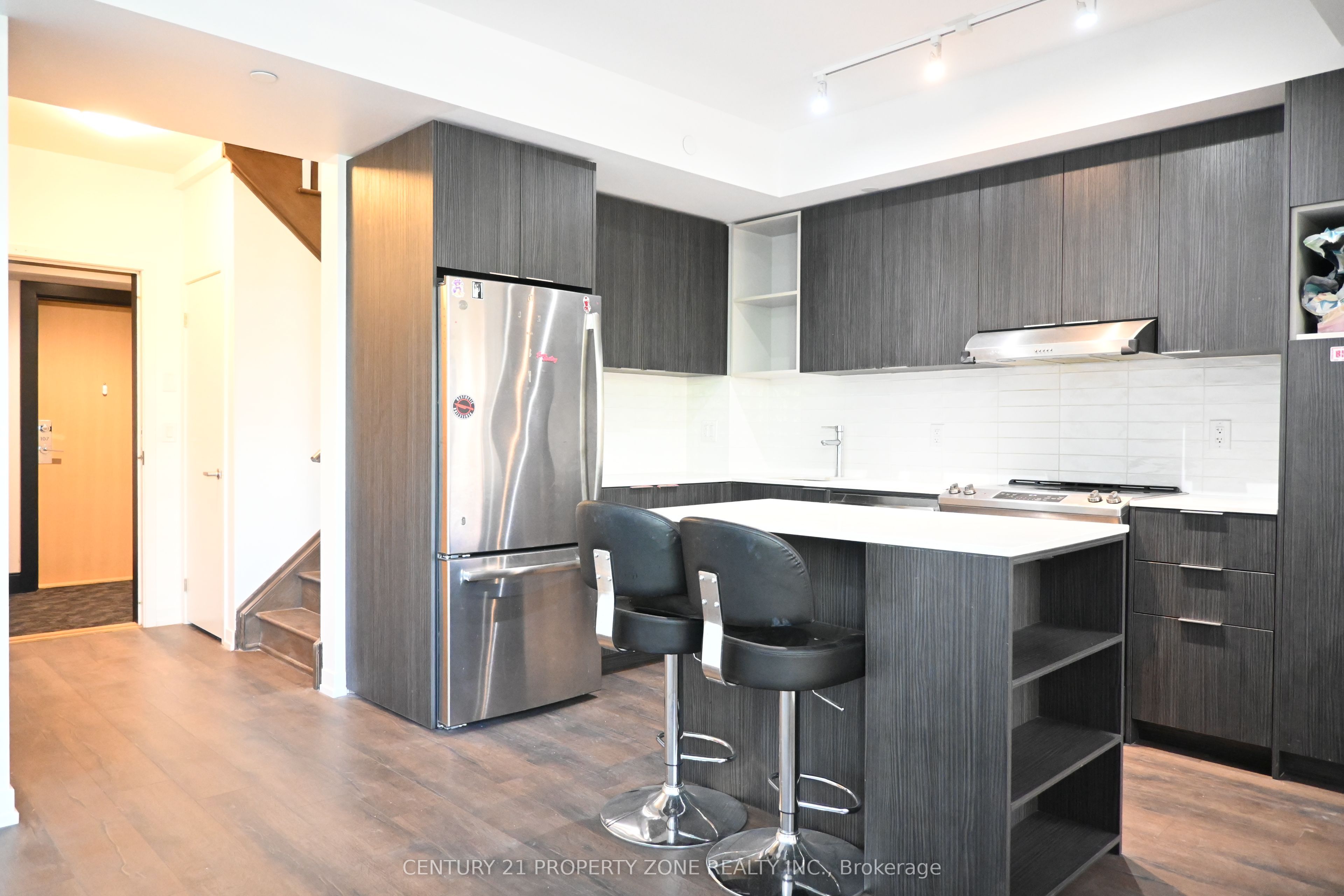 2530 Eglinton Avenue W 114