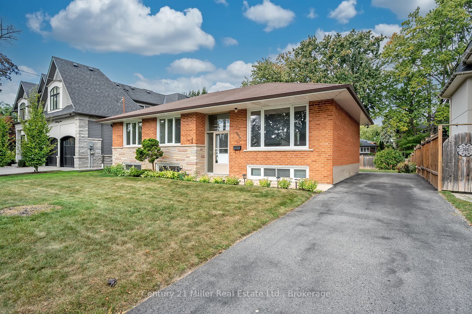 1135 Bridge Road N