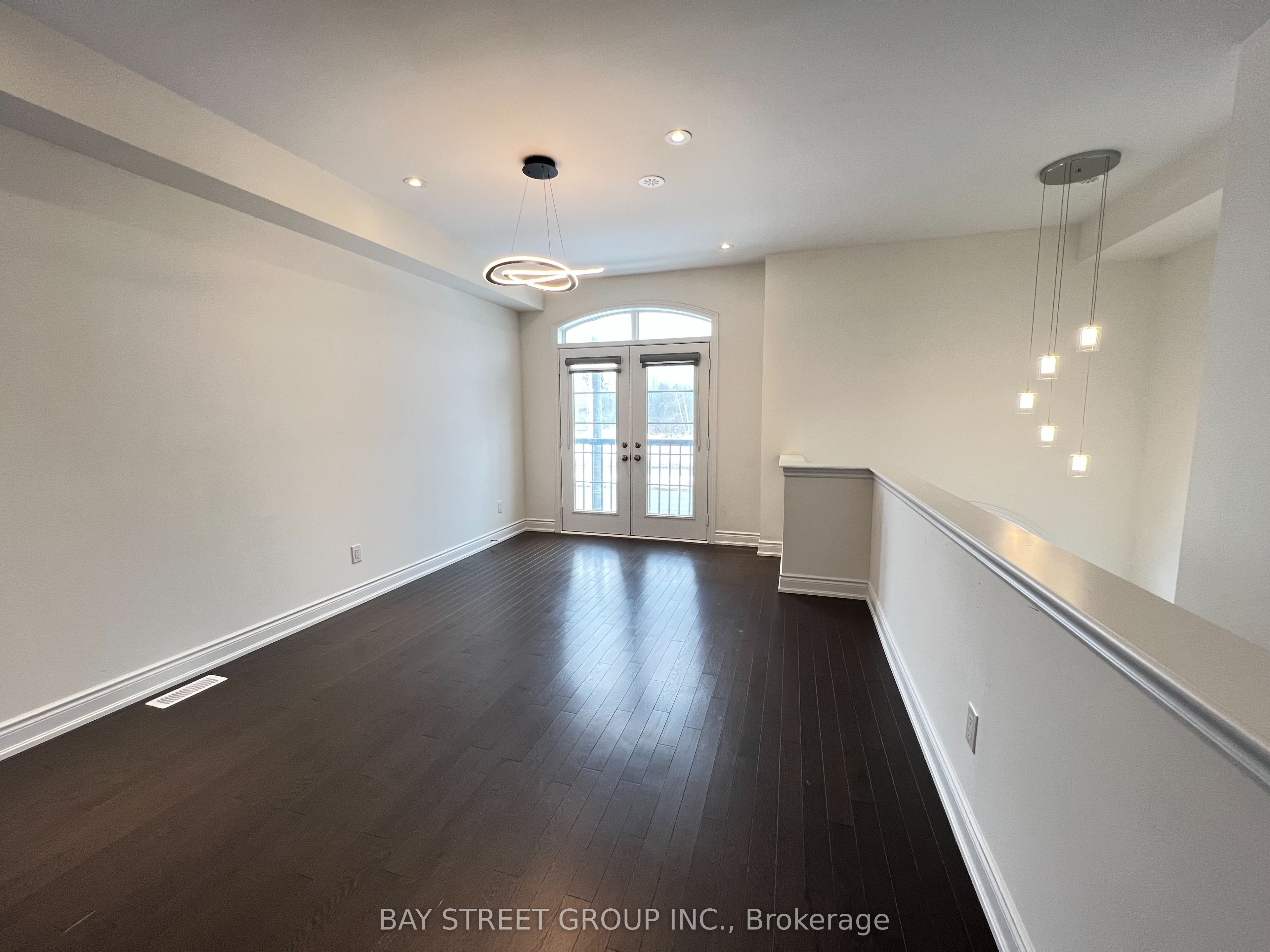 4122 Highway 7 Road Upper