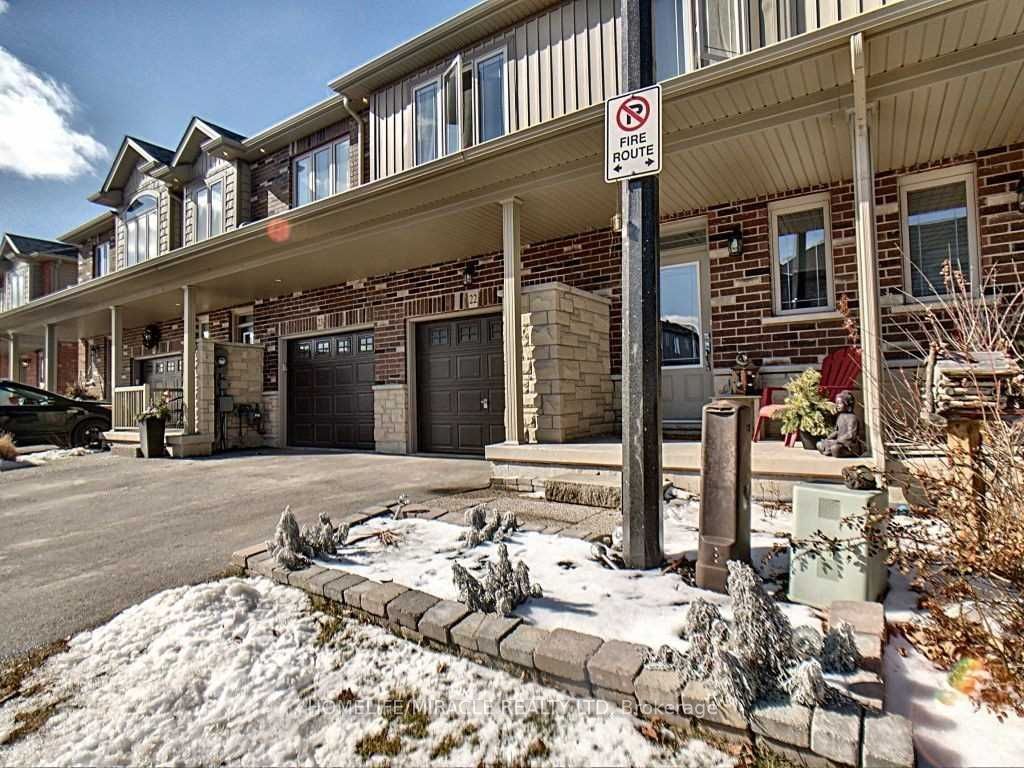 Photo of 380 lake Street #22, Grimsby, ON L3M 0E8 (MLS # X13050686)